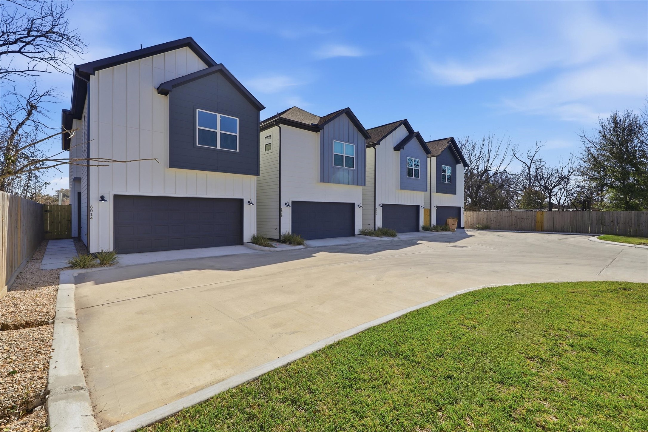 8014 Huntington Springs Lane Houston, TX 77093 - Photo 3 of 50