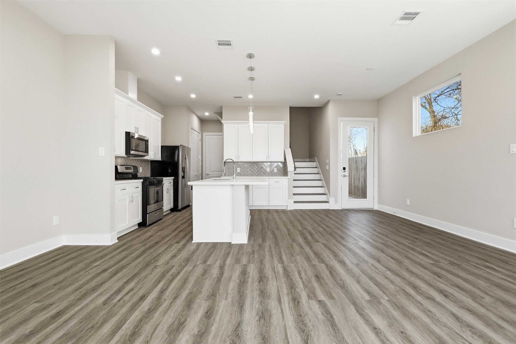 8014 Huntington Springs Lane Houston, TX 77093 - Photo 10 of 50