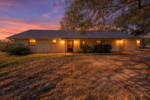 $339,900 | 182 Norma Jean Boulevard, Smithville, TX 78957