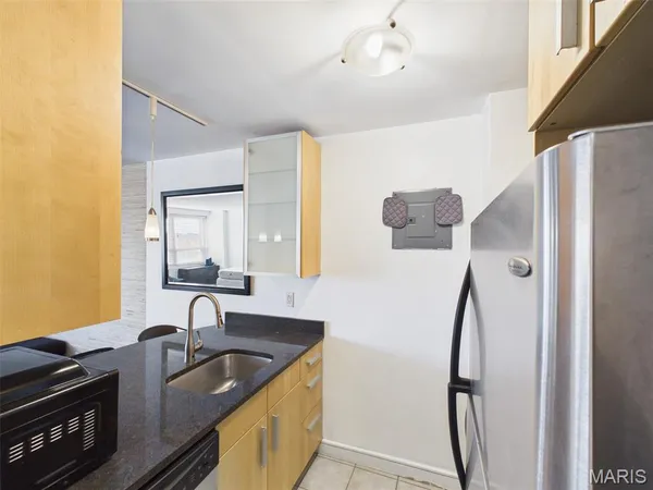 $800 | 210 North 17th Street, Unit 707, St. Louis, MO 63103
