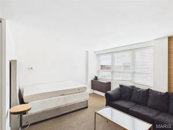 $800 | 210 North 17th Street, Unit 707, St. Louis, MO 63103