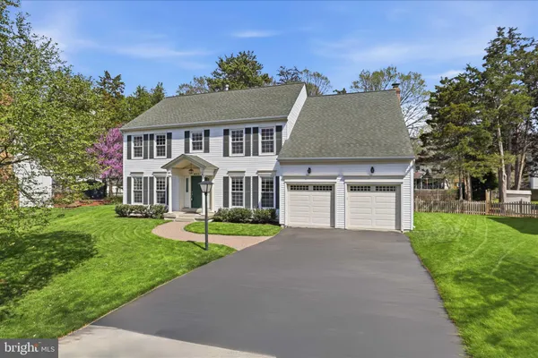 $979,000 | 4305 Woodward Court, Chantilly, VA 20151
