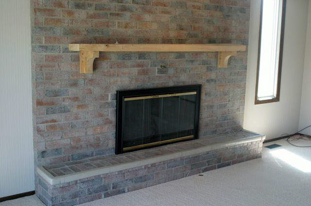 9316 Jackman Road Temperance, MI 48182 - Photo 13 of 20 Family room