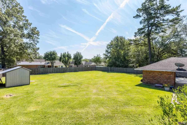 $339,900 | 6612 Lindsey Neal Drive, Greenwell Springs, LA 70739