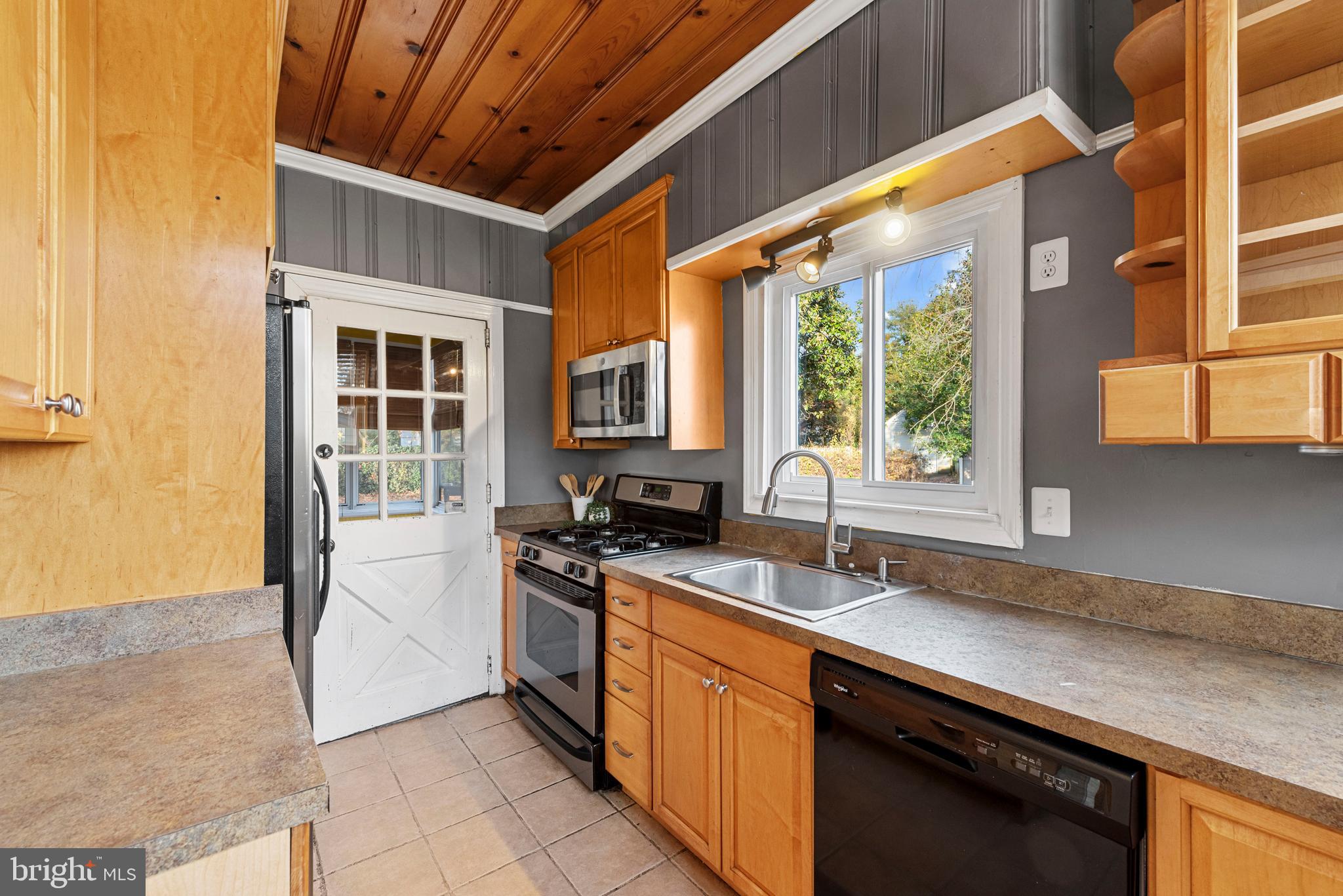 5507 Plymouth Road Baltimore, MD 21214 - Photo 13 of 54 Gallery Image 13