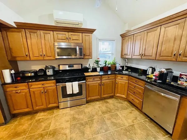 $880,000 | 9 Woodward Avenue, Quincy, MA 02169
