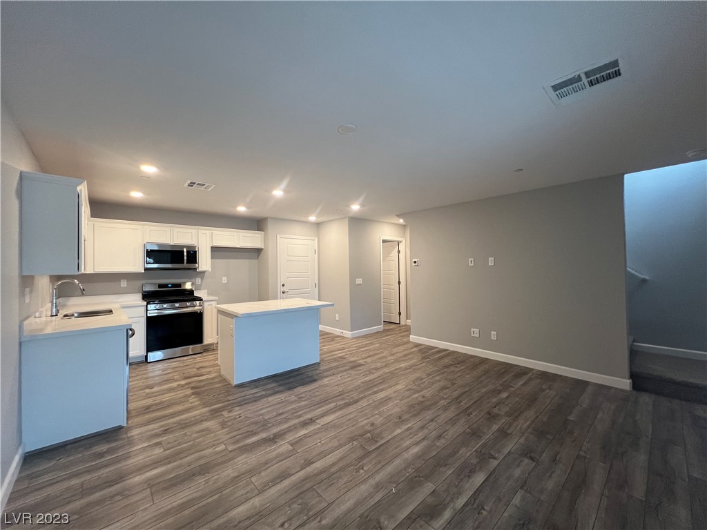 849 Watford Place Henderson, NV 89011 - Photo 4 of 21