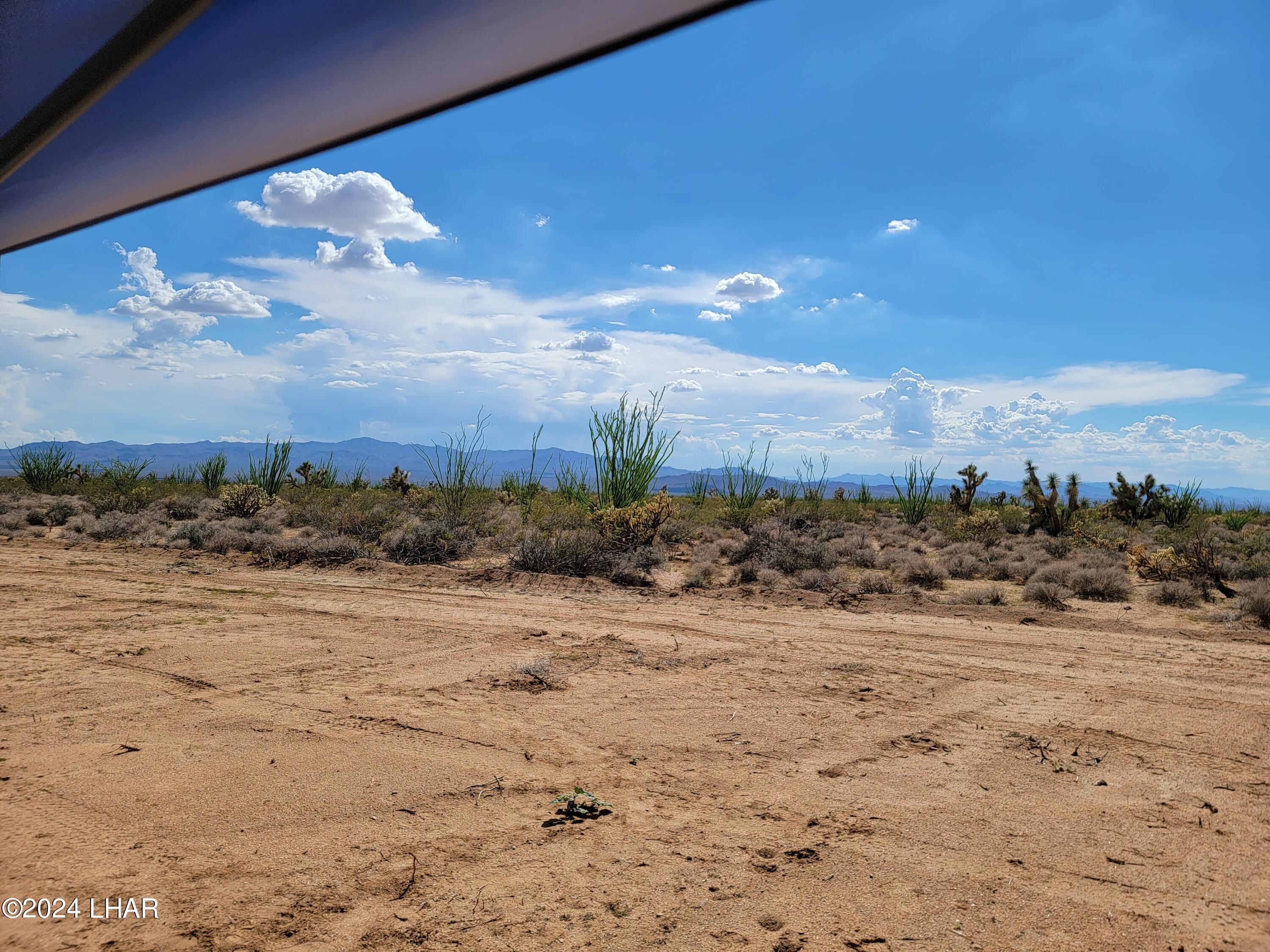 3252 South Dale Evans Road Yucca, AZ 86438 - Photo 17 of 19 Property