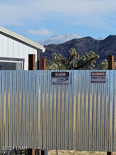 3252 South Dale Evans Road Yucca, AZ 86438 - Photo 5 of 19 Fencing