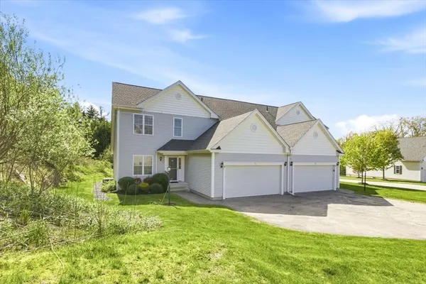 $629,000 | 30 Shadow Creek Lane, Unit 30, Ashland, MA 01721