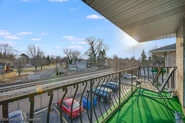 $199,999 | 5359 Edison Avenue, Unit 3S, Oak Lawn, IL 60453