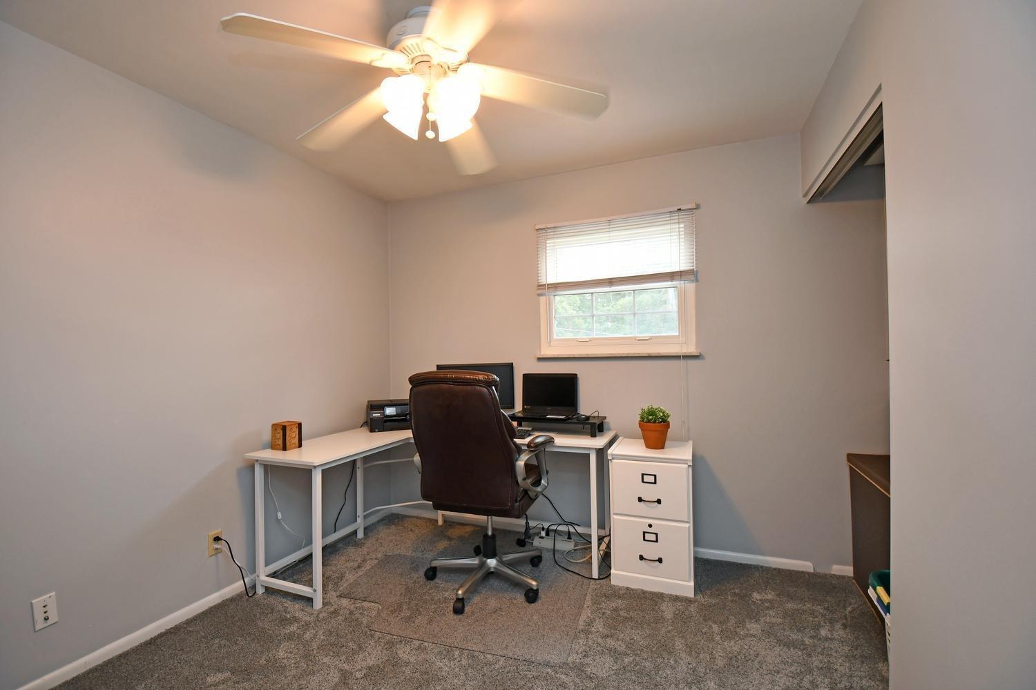 5663 Haubner Road Cincinnati, OH 45247 - Photo 18 of 35