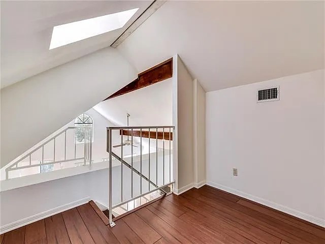 312 Sailmaster Street Lakeway, TX 78734 - Photo 12 of 16