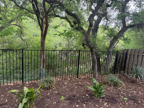 $2,650 | 312 Sailmaster Street, Lakeway, TX 78734