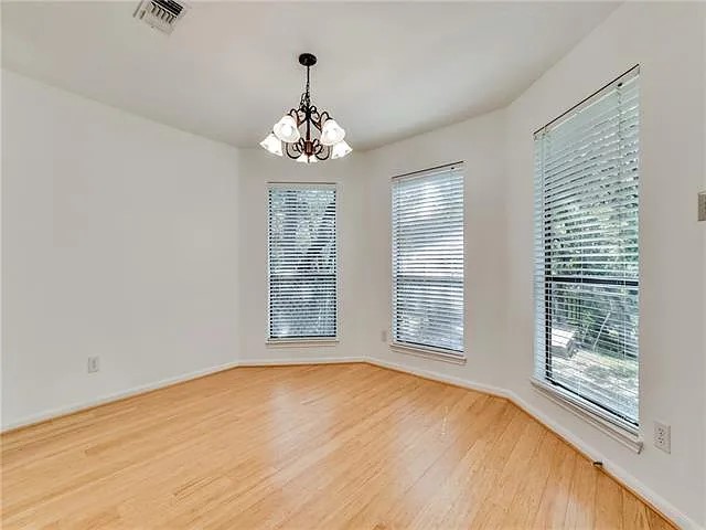 312 Sailmaster Street Lakeway, TX 78734 - Photo 5 of 16