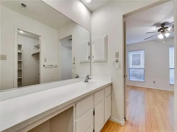 $2,650 | 312 Sailmaster Street, Lakeway, TX 78734