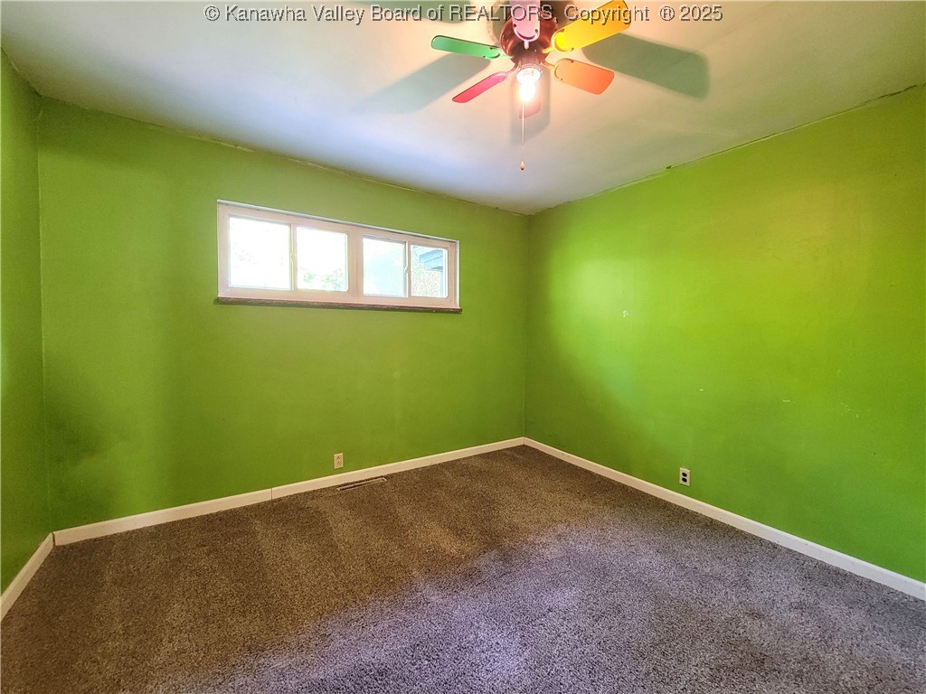 807 Honeysuckle Road Elkview, WV 25071 - Photo 9 of 27 Gallery Image 9