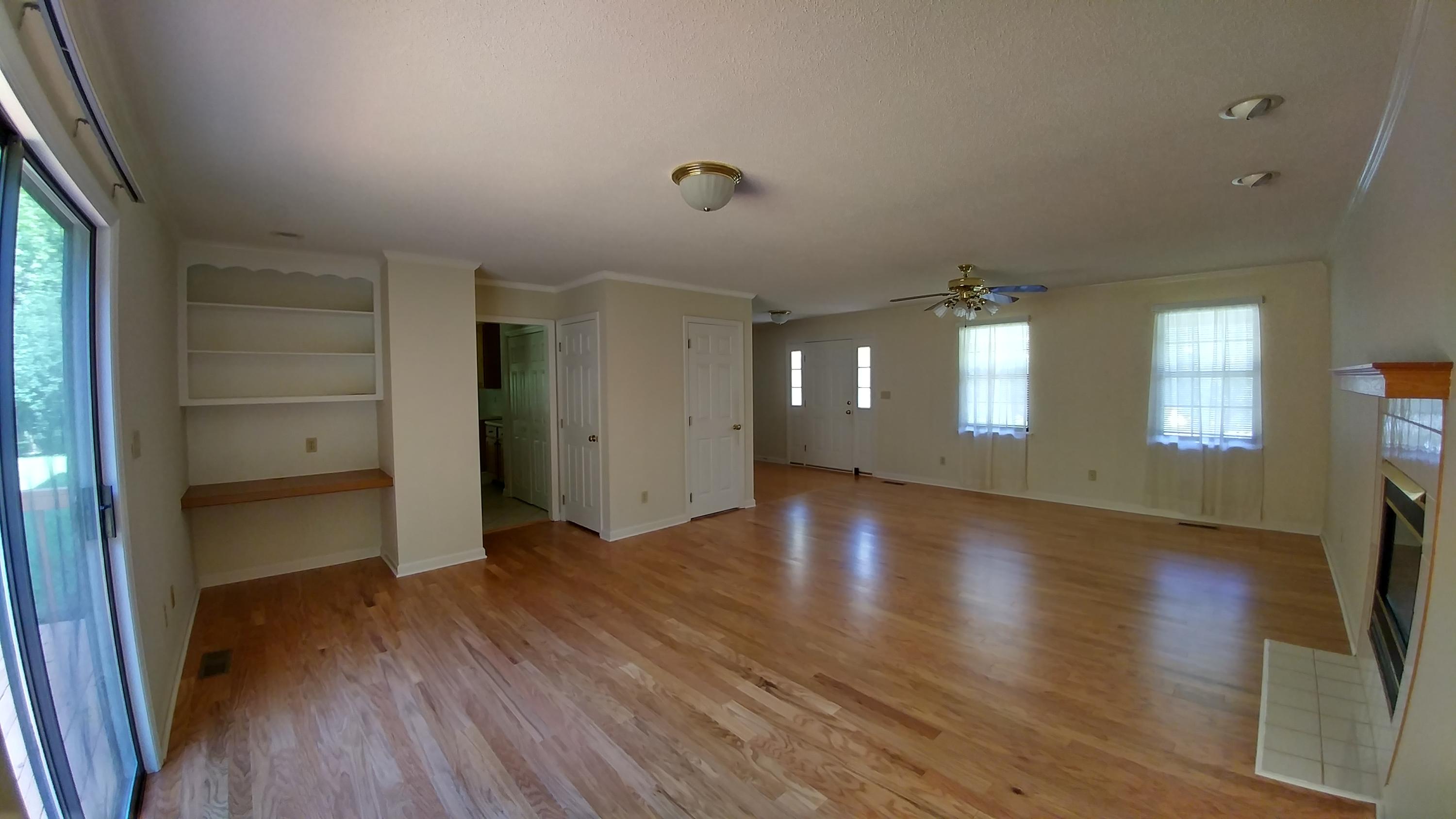 107 Nantucket Way Oak Ridge, TN 37830 - Photo 3 of 22 0531171027a_HDR