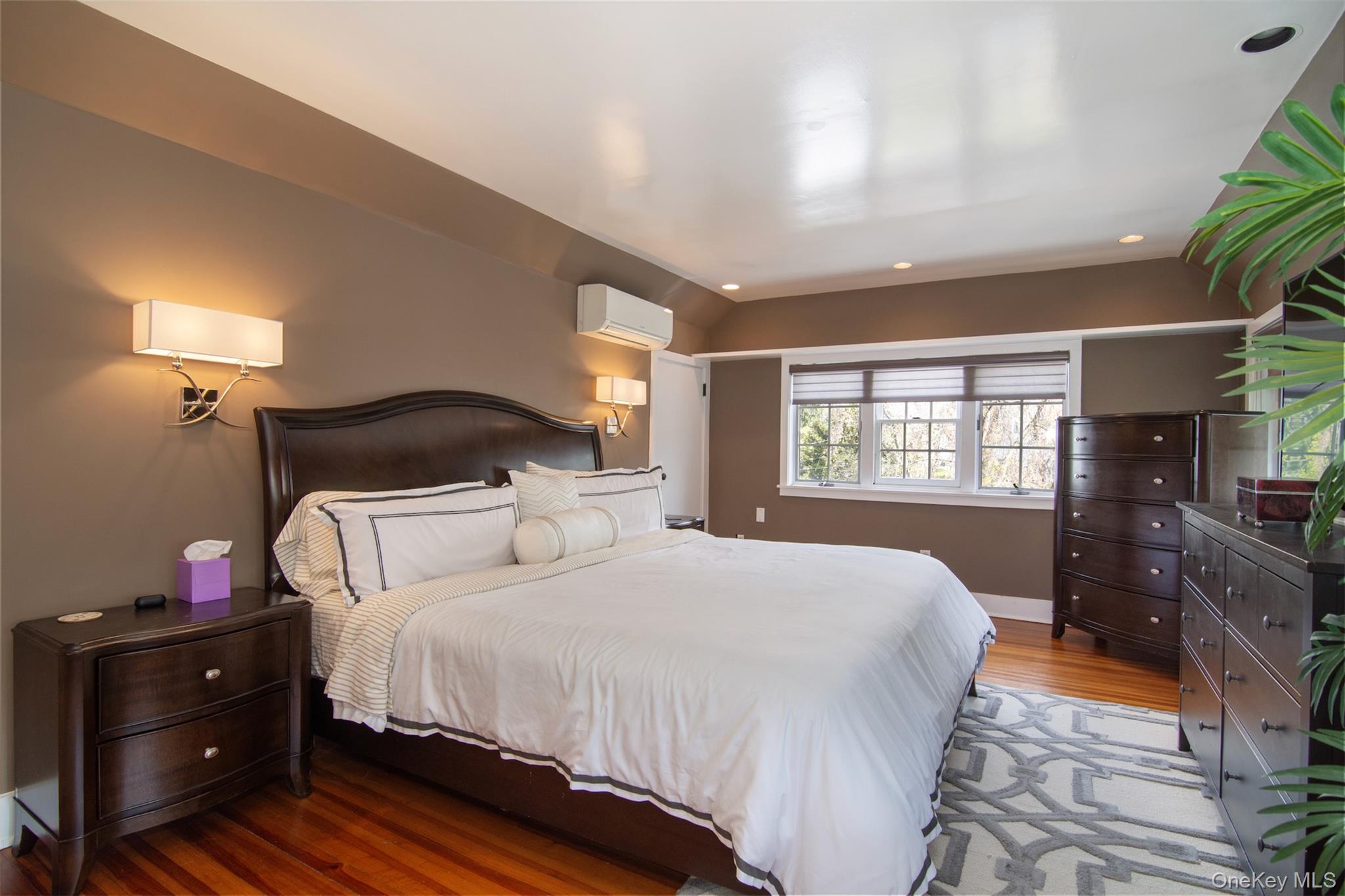 73 Kensington Road Bronxville, NY 10708 - Photo 17 of 33