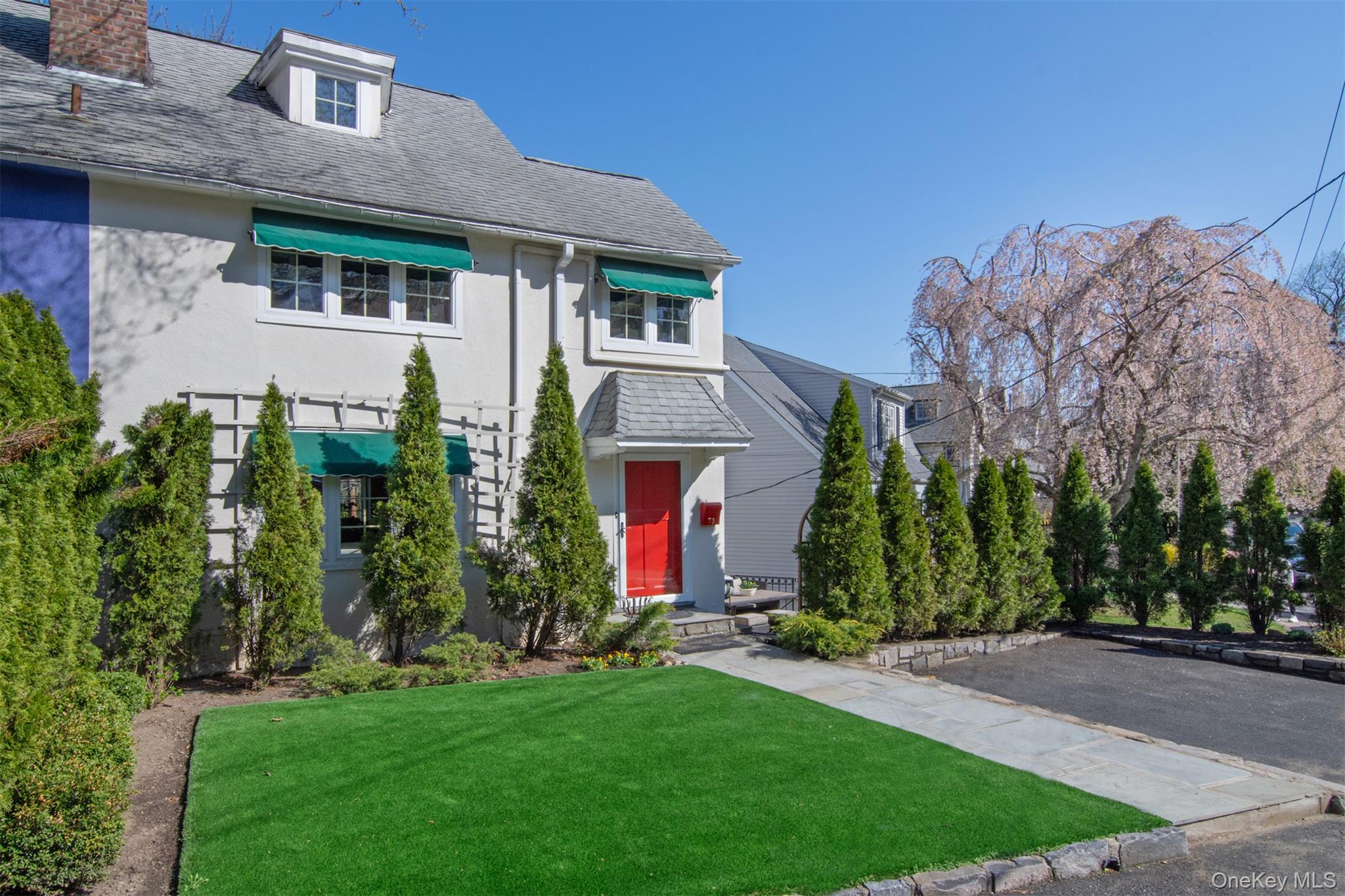 73 Kensington Road Bronxville, NY 10708 - Photo 2 of 33