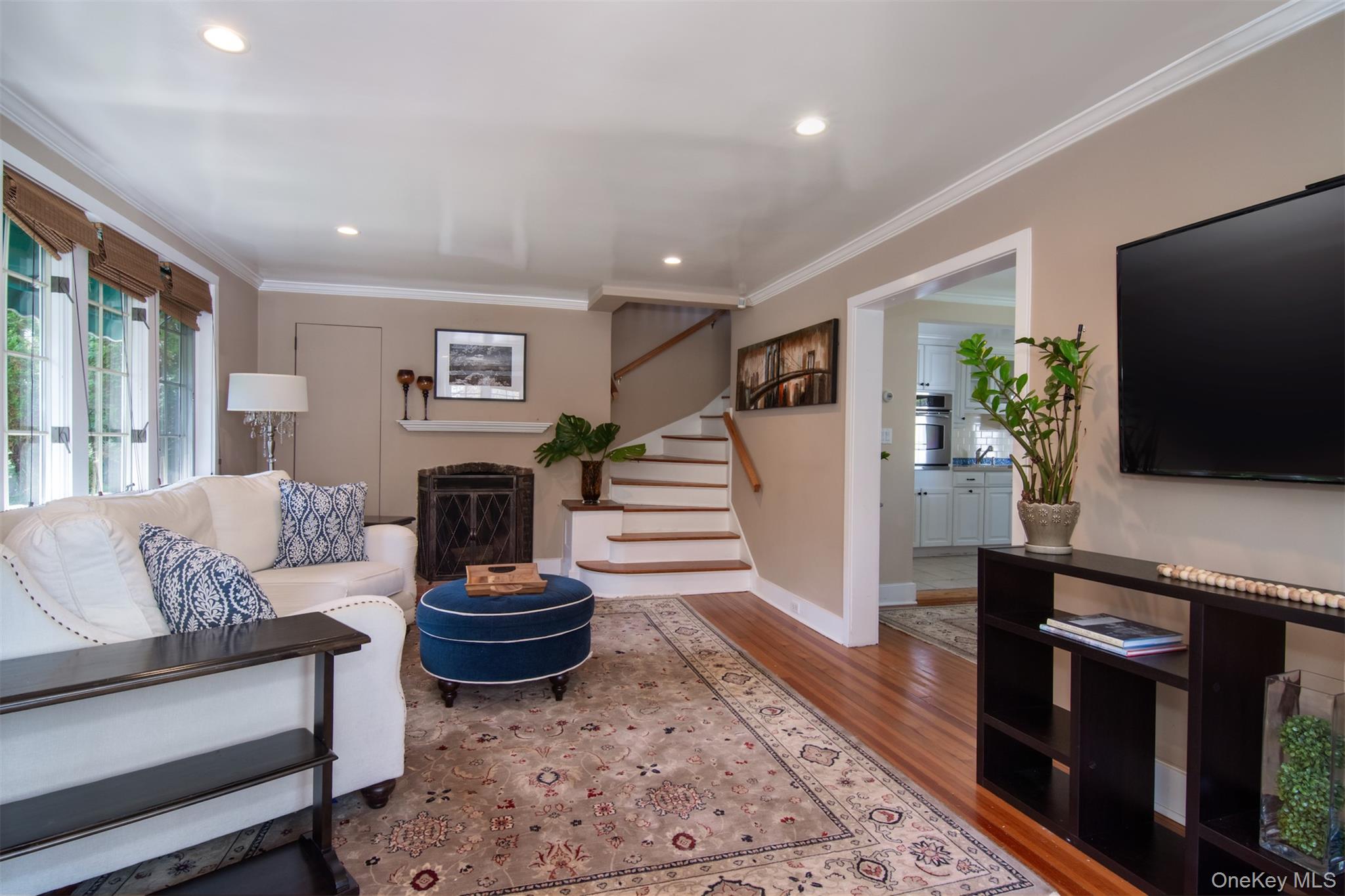 73 Kensington Road Bronxville, NY 10708 - Photo 5 of 33