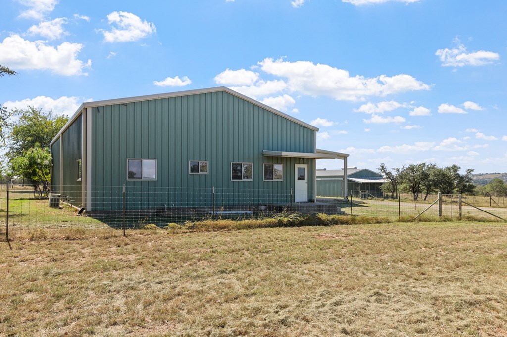 647 Funf Kinder Road Fredericksburg, TX 78624 - Photo 74 of 100