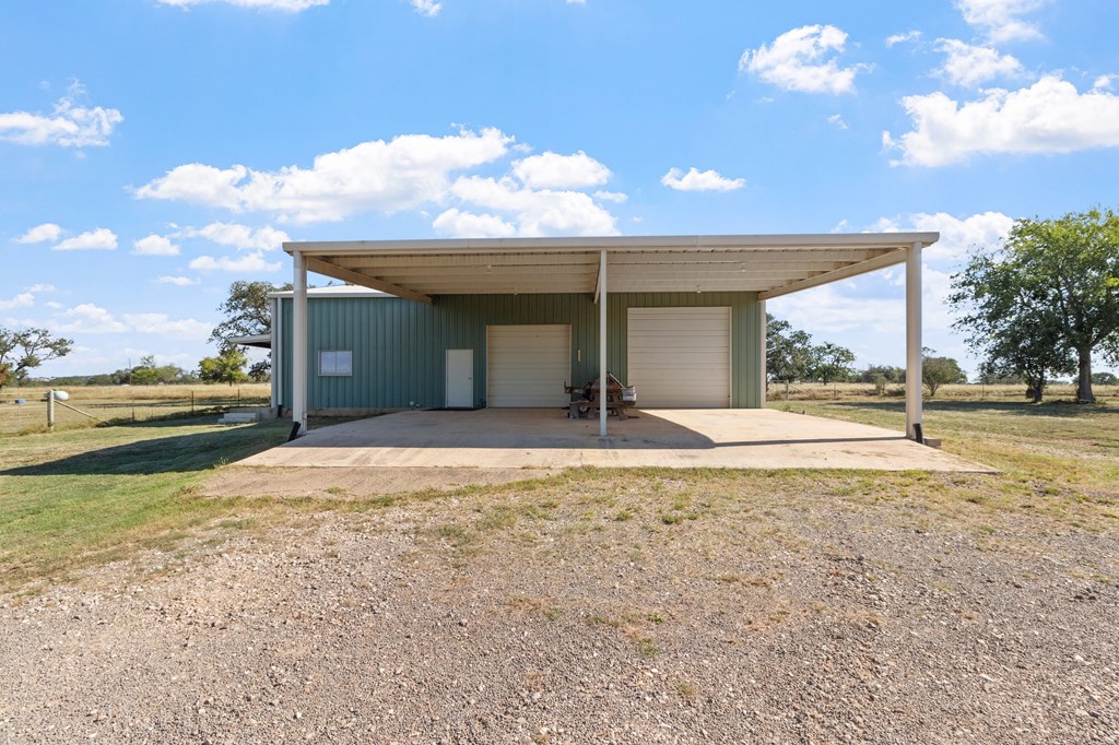 647 Funf Kinder Road Fredericksburg, TX 78624 - Photo 76 of 100
