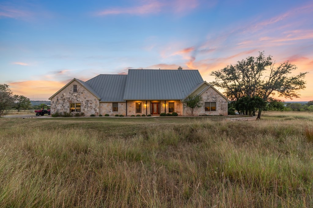 647 Funf Kinder Road Fredericksburg, TX 78624 - Photo 9 of 100