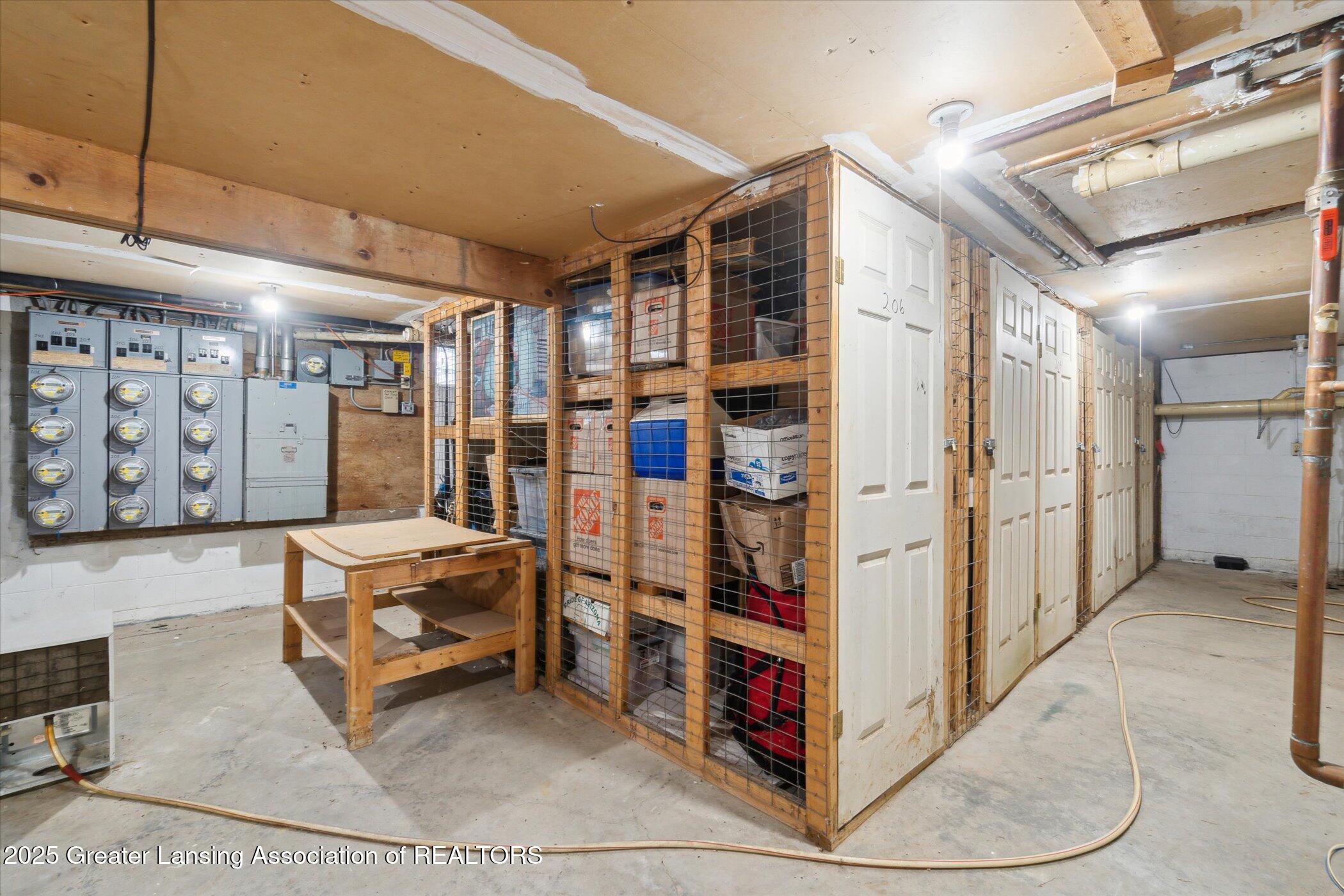 2034 Hamilton Road, Unit 206 Okemos, MI 48864 - Photo 25 of 27 30-2034-Hamilton-Rd-Okemos-MI-48864-Wind