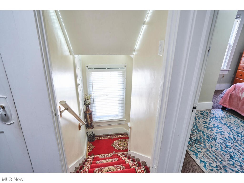 1066 Chalker Street Akron, OH 44310 - Photo 13 of 26 Gallery Image 13