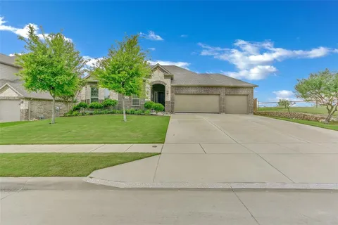 $410,500 | 12209 Yarmouth Lane, Fort Worth, TX 76108