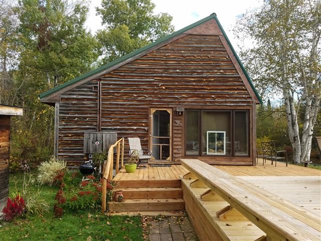 1228 East River Road Traverse City, MI 49696 - Photo 2 of 16 1840322-1.JPG