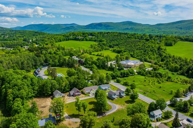 $849,000 | 40 Jameson Flats, Unit D, Manchester Center, VT 05255
