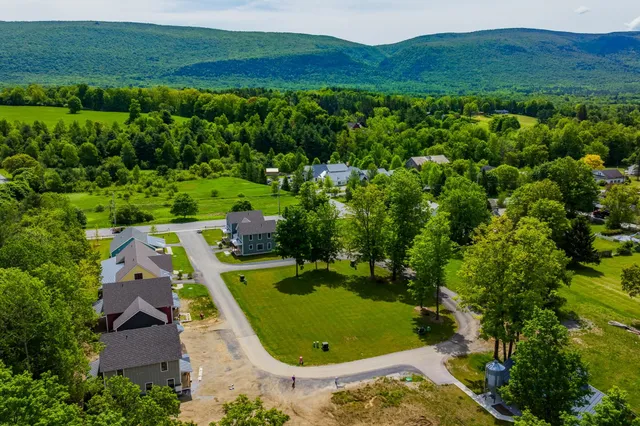 $849,000 | 40 Jameson Flats, Unit D, Manchester Center, VT 05255