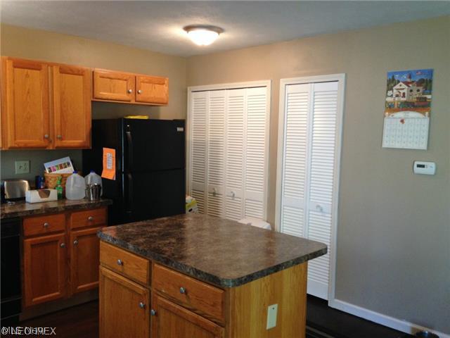 472-474 Sprague Road Berea, OH 44017 - Photo 7 of 22 Gallery Image 7