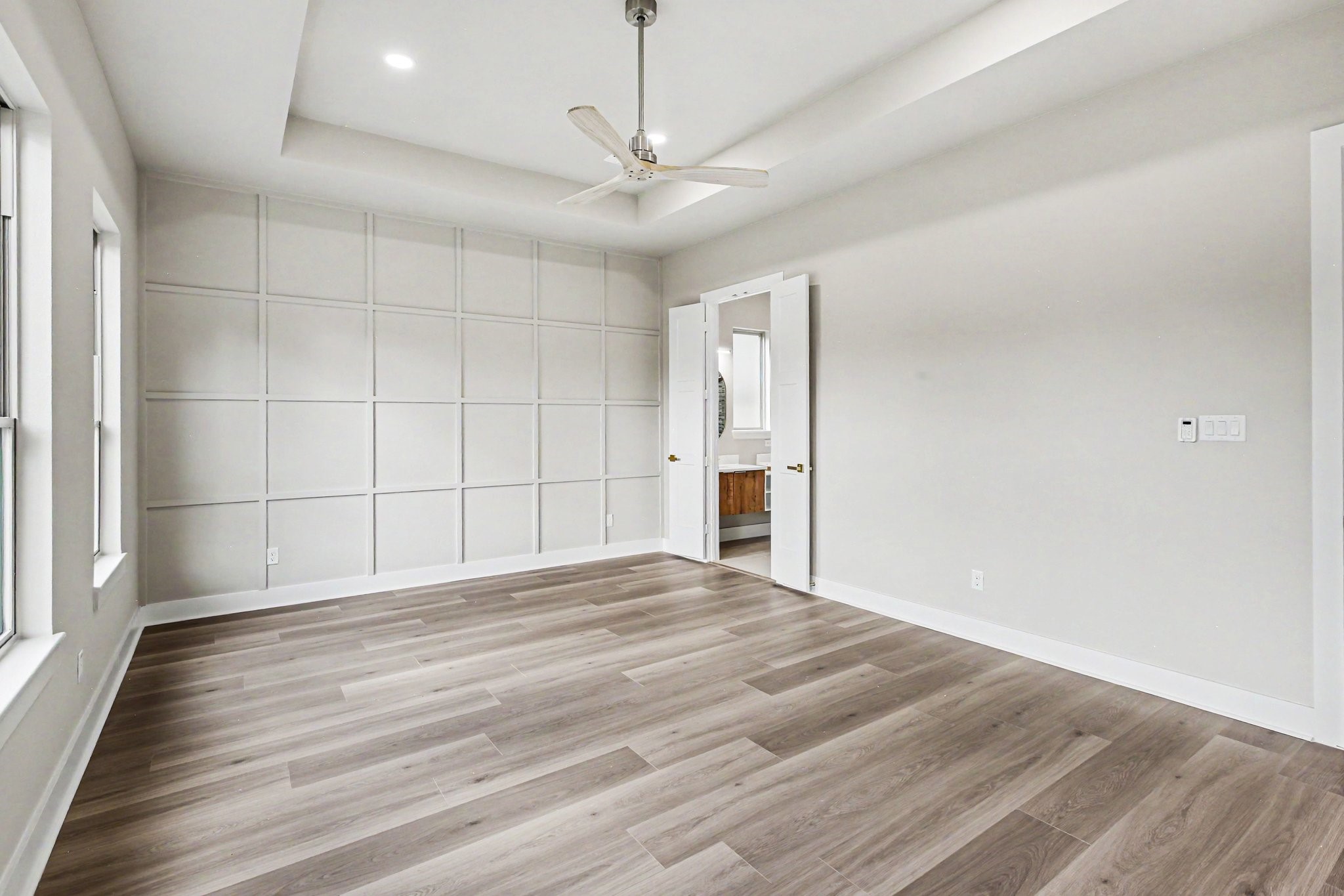 10899 Redbird Conroe, TX 77385 - Photo 21 of 35 Primary Bedroom
