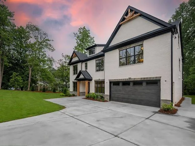 $1,475,000 | 4955 Chamblee Dunwoody Road, Dunwoody, GA 30338