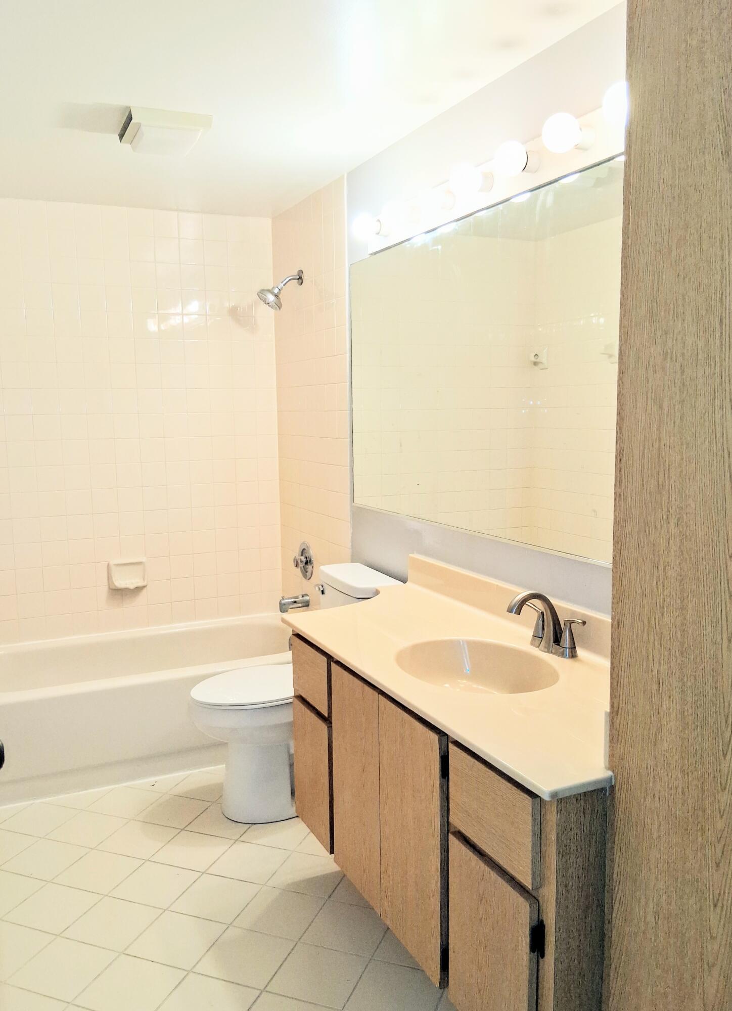 6221 62nd Way West Palm Beach, FL 33409 - Photo 12 of 19 1000002813