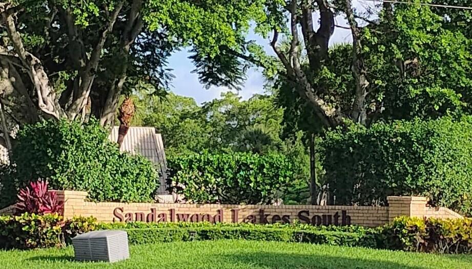 6221 62nd Way West Palm Beach, FL 33409 - Photo 19 of 19 6221 street signage