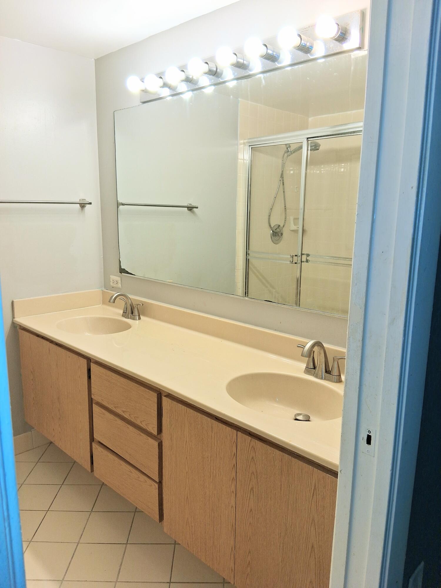 6221 62nd Way West Palm Beach, FL 33409 - Photo 9 of 19 1000002757