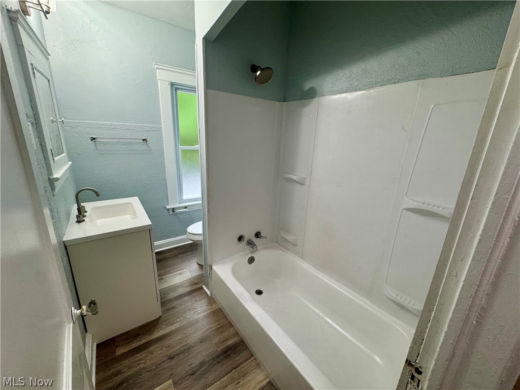 3235 Oak Road Cleveland, OH 44118 - Photo 37 of 47 Second Unit