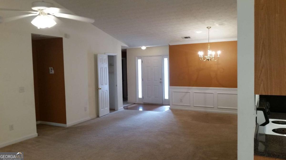 5511 Walnut Lane Stonecrest, GA 30038 - Photo 4 of 6