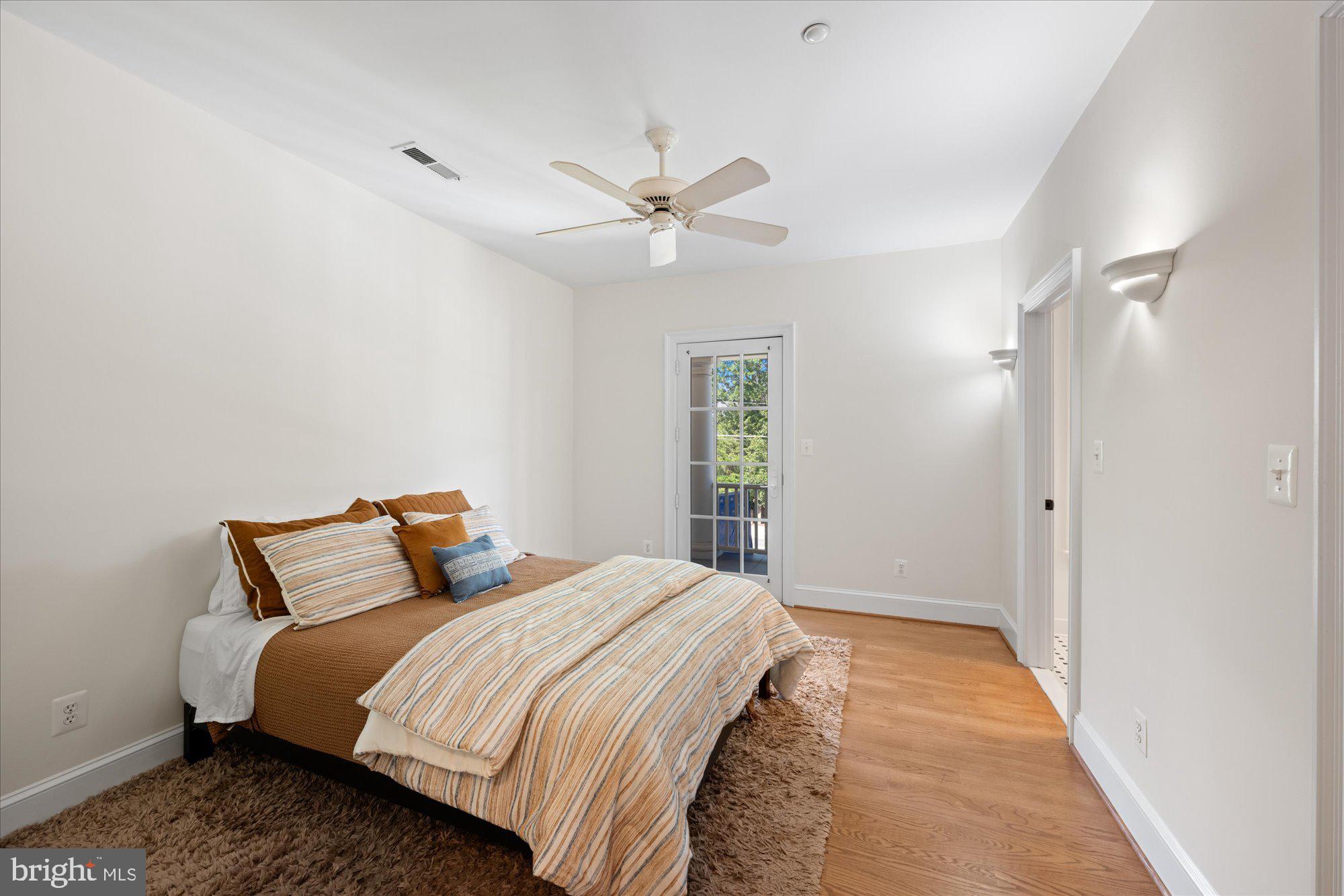 1701 South Arlington Ridge Road Arlington, VA 22202 - Photo 55 of 90 Bedroom 4
