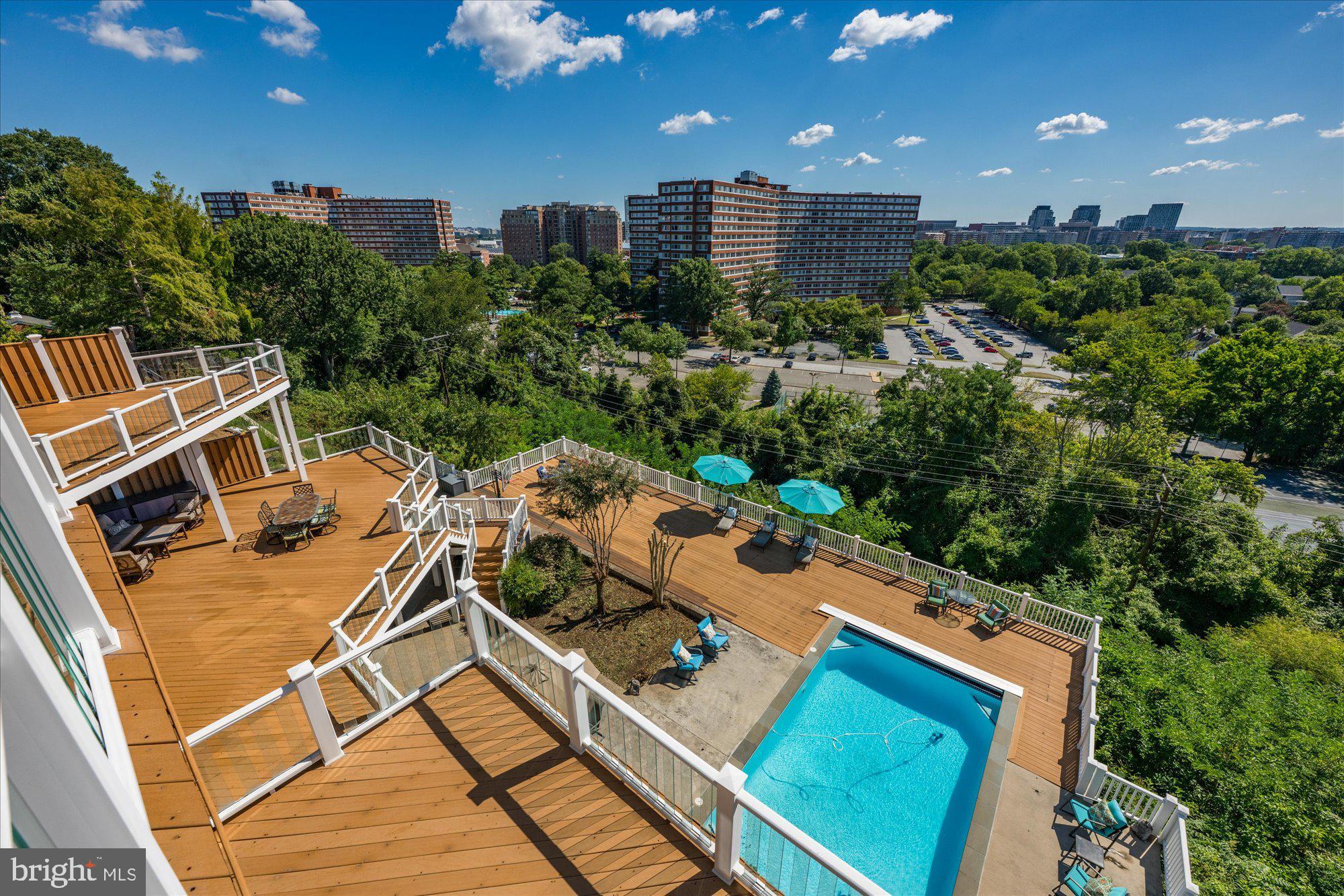 1701 South Arlington Ridge Road Arlington, VA 22202 - Photo 72 of 90 an aerial view of a house with a yard