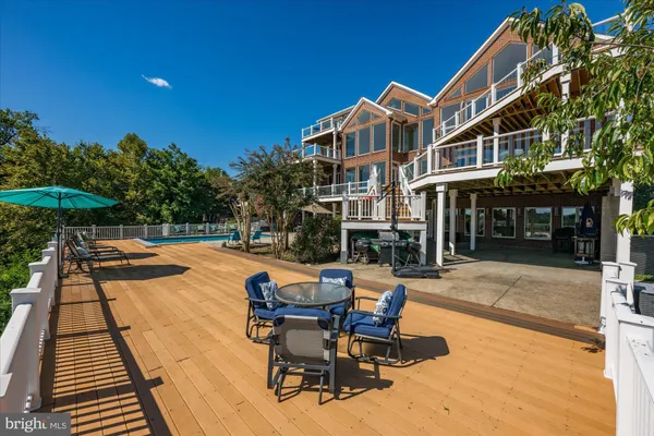 $2,950,000 | 1701 South Arlington Ridge Road, Arlington, VA 22202