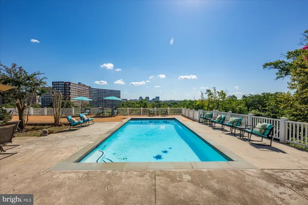 $2,950,000 | 1701 South Arlington Ridge Road, Arlington, VA 22202