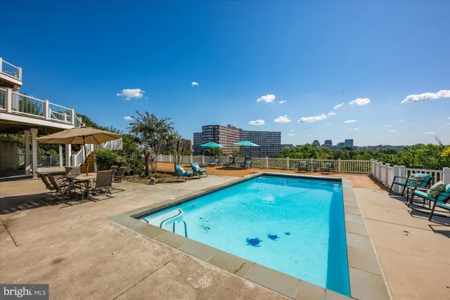 $3,495,000 | 1701 South Arlington Ridge Road, Arlington, VA 22202