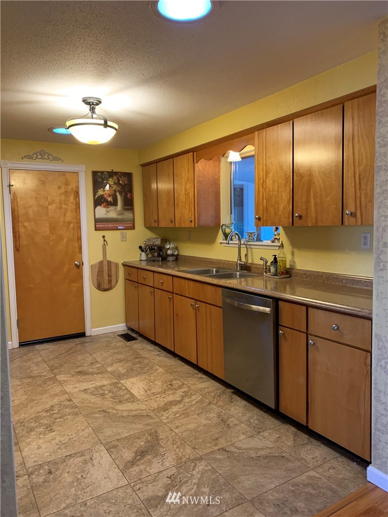 1661 North Wenas Road Selah, WA 98942 - Photo 9 of 26 Gallery Image 9