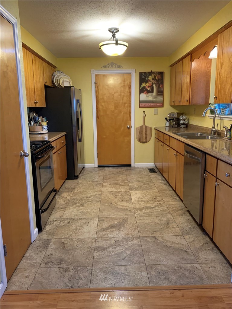 1661 North Wenas Road Selah, WA 98942 - Photo 10 of 26 Gallery Image 10