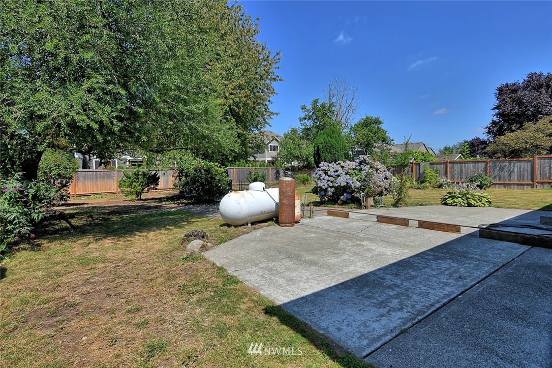 4914 Northeast 7th Place Renton, WA 98059 - Photo 15 of 19